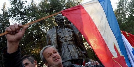 Otkrivanje spomenika Josipu Brozu Titu u Podgorici (Foto: AFP) - 4