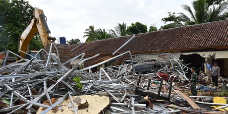 Indonezija, tsunami (Foto: ADEK BERRY / AFP)