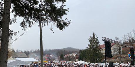 Okupilo se nekoliko tisuća ljudi (Foto: Katarina Jusić)