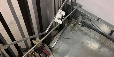 Uteg pao na lift tijekom potresa u Zagrebu - 4