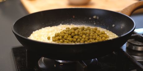 Recept chefa Lovre za rižoto od kozica i graška - 11