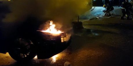 Požar automobila u Zagrebu - 2