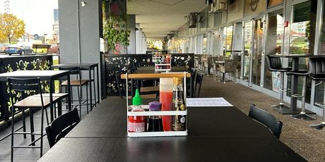 Saralee's thai street food bistro - 11