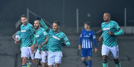 Yassine Benrahou slavi pogodak