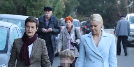 Ana Brnabić i Milica Đurić