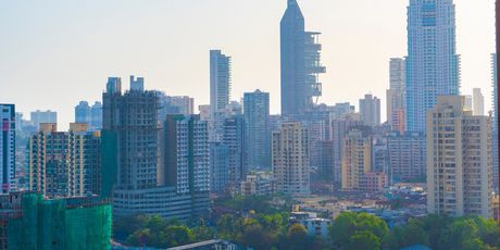Neboder Antilia obitelji Ambani u Mumbaiju u Indiji - 4