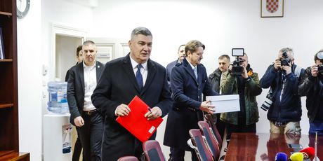 Zoran Milanović predao je prijedlog kandidature DIP-u - 1