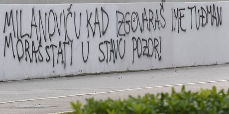 Grafiti protiv Milanovića u Splitu - 7