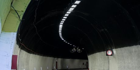 Prije predviđenog roka u promet pušten obnovljeni tunel Marjan - 2