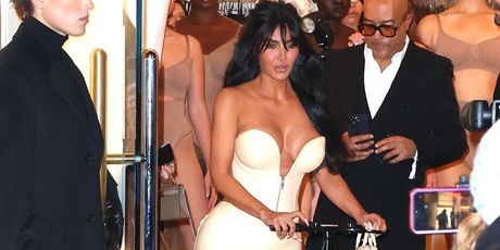 Kim Kardashian - 3