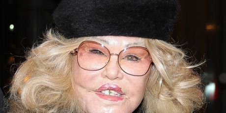 Jocelyn Wildenstein - 6