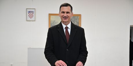 Predsjednički kandidat Dragan Primorac glasao na svojem biračkom mjestu