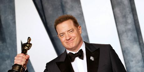 Brendan Fraser - 9