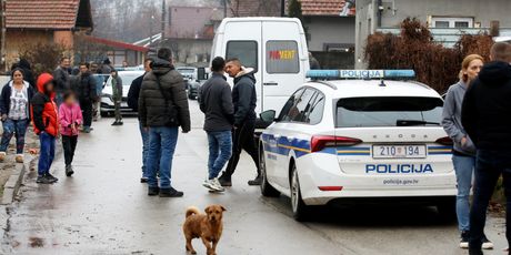 Pucnjava u naselju Sitnice