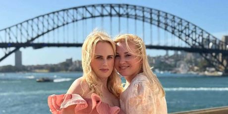 Rebel Wilson i Ramona Agruma - 2