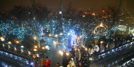 Advenski sajam na najvišoj zgradi Europske unije u Poljskoj - 2