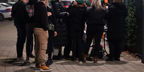 Atmosfera pred Thompsonovim koncertom - 2