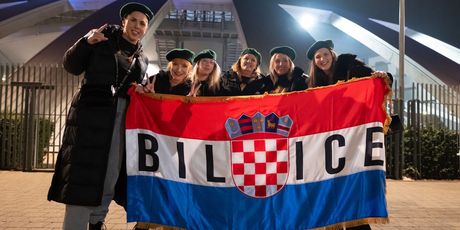 Atmosfera pred Thompsonovim koncertom