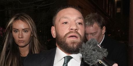 Conor McGregor i Dee Devlin - 1