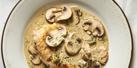 Piletina i gljive u finom umaku