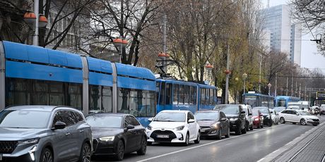 Zastoj tramvajskog prometa u Savskoj - 7