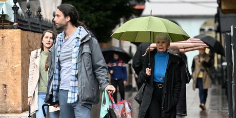 Jadranka Kosor sa sinom Lovrom i snahom Mateom - 1