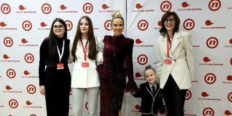 Maja Šuput i Bloom Tatarinov