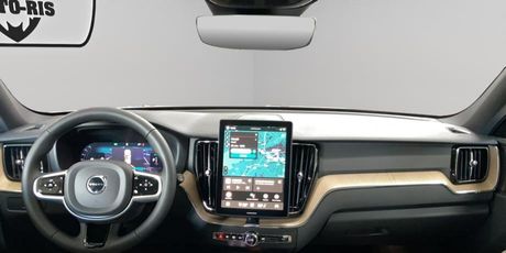 Automobil koji olakšava vožnju: SUV koji se jednako dobro snalazi u gužvi, garaži i na otvorenoj cesti