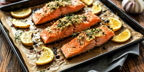 Losos s timijanom, limunom i krušnim mrvicama