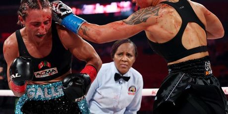 Cherneka Johnson i Amanda Galle