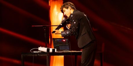 Svebor Mihael Jelić, finale Supertalenta - 1