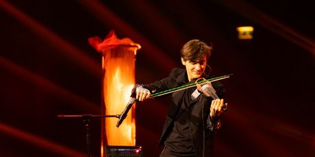 Svebor Mihael Jelić, finale Supertalenta - 3