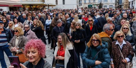 Danijela Martinović na Pjaci na Badnjak - 4