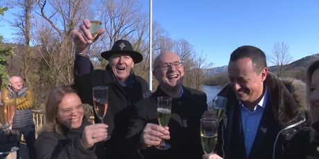 BROD NA KUPI: TRADICIONALNI SUSRET NA GRANICI - 2