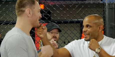 Stipe Miočić i Daniel Cormier (Screenshot YouTube)