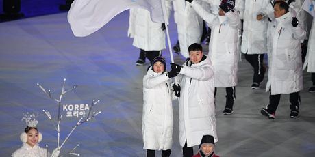 Južna i Sjeverna Koreja zajedno na otvaranju Igara (Foto: AFP)