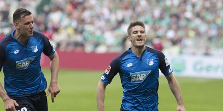 Adam Szalai i Andrej Kramarić (Foto: AFP)