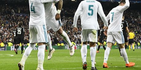 Igrači Reala slave gol (Foto: AFP)