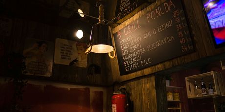 Grill & Burger House - 13