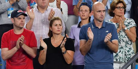 Ljubičić u boksu Rogera Federera (Foto: AFP)