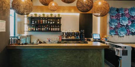 Hugo\'s bar