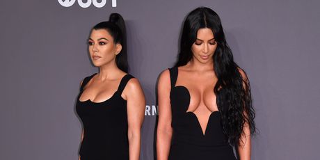 Kim i Kourtney Kardashian (Foto: AFP)