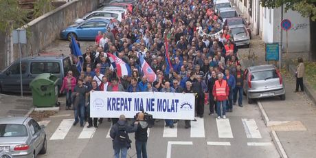 Prosvjed radnika Uljanika (Foto: Dnevnik.hr)