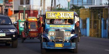 Jeepney, Filipini - 2