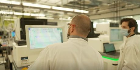 Znanstvenici proučavaju novi soj koronavirusa