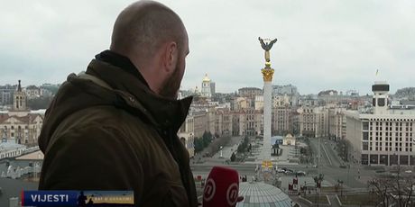Sirene prekinule javljanje uživo iz Kijeva