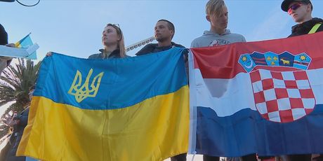 Ukrajinska i hrvatska zastava
