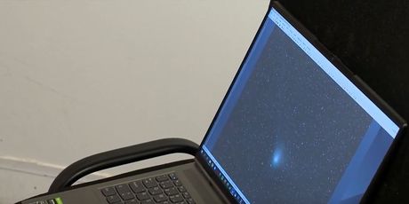 Zeleni komet noćas najbliže Zemlji