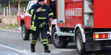 Požar u Smokvici na Korčuli - 5