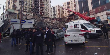 Posljedice potresa u turskom gradu Diyarbakiru - 2